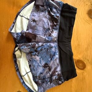 Lululemon Speed Up Low Rise 2.5” Short